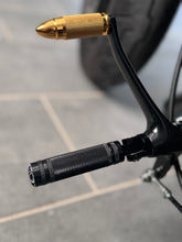 Lade das Bild in den Galerie-Viewer, Schalthebel Bullet- Style